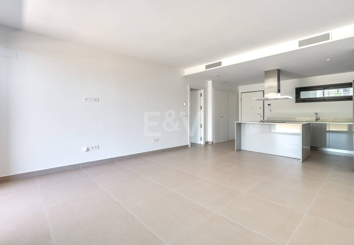 Apartament z widokiem na morze w Altos de Los Monteros w Marbelli z udogodnieniami na poziomie kurortu