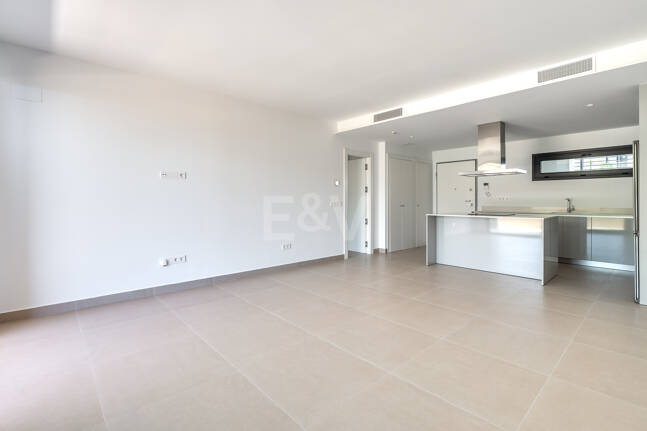 Apartament z widokiem na morze w Altos de Los Monteros w Marbelli z udogodnieniami na poziomie kurortu