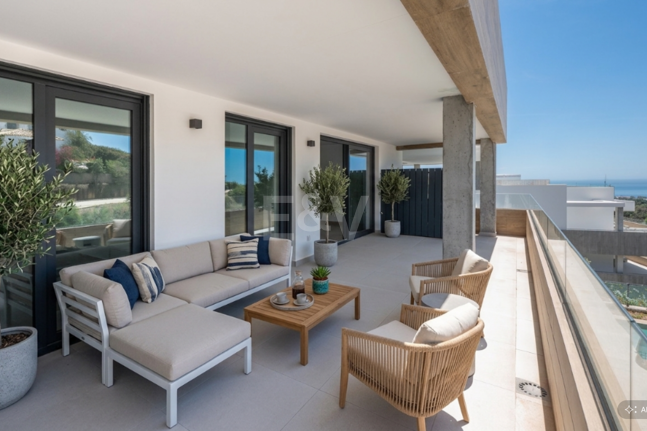 Apartament z widokiem na morze w Altos de Los Monteros w Marbelli z udogodnieniami na poziomie kurortu