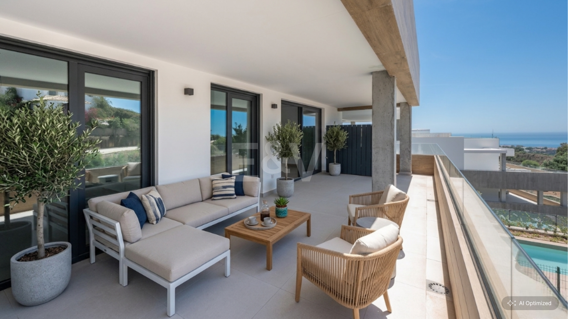 Apartament z widokiem na morze w Altos de Los Monteros w Marbelli z udogodnieniami na poziomie kurortu
