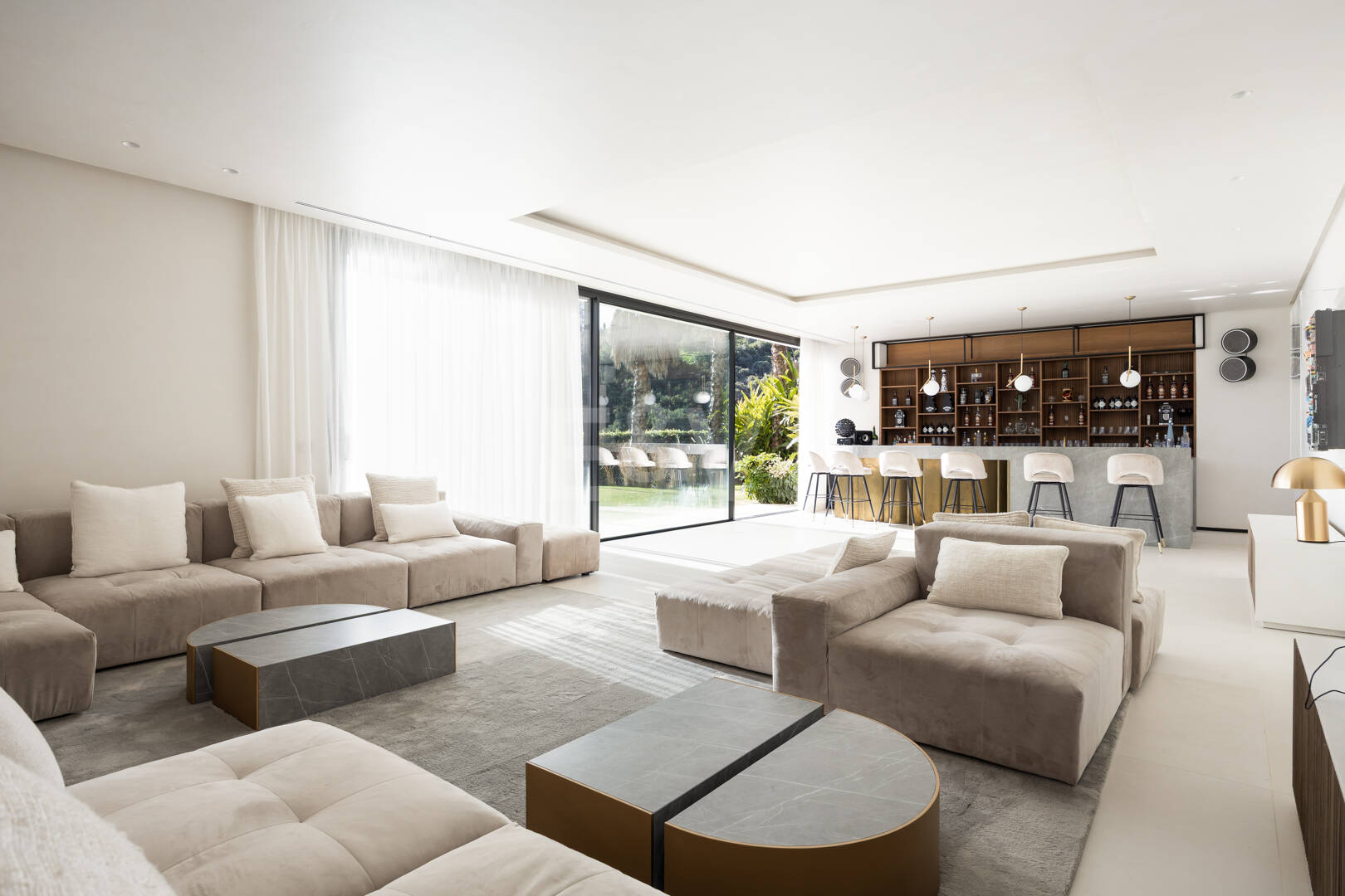 Moderne Luxusvilla mit Panoramablick