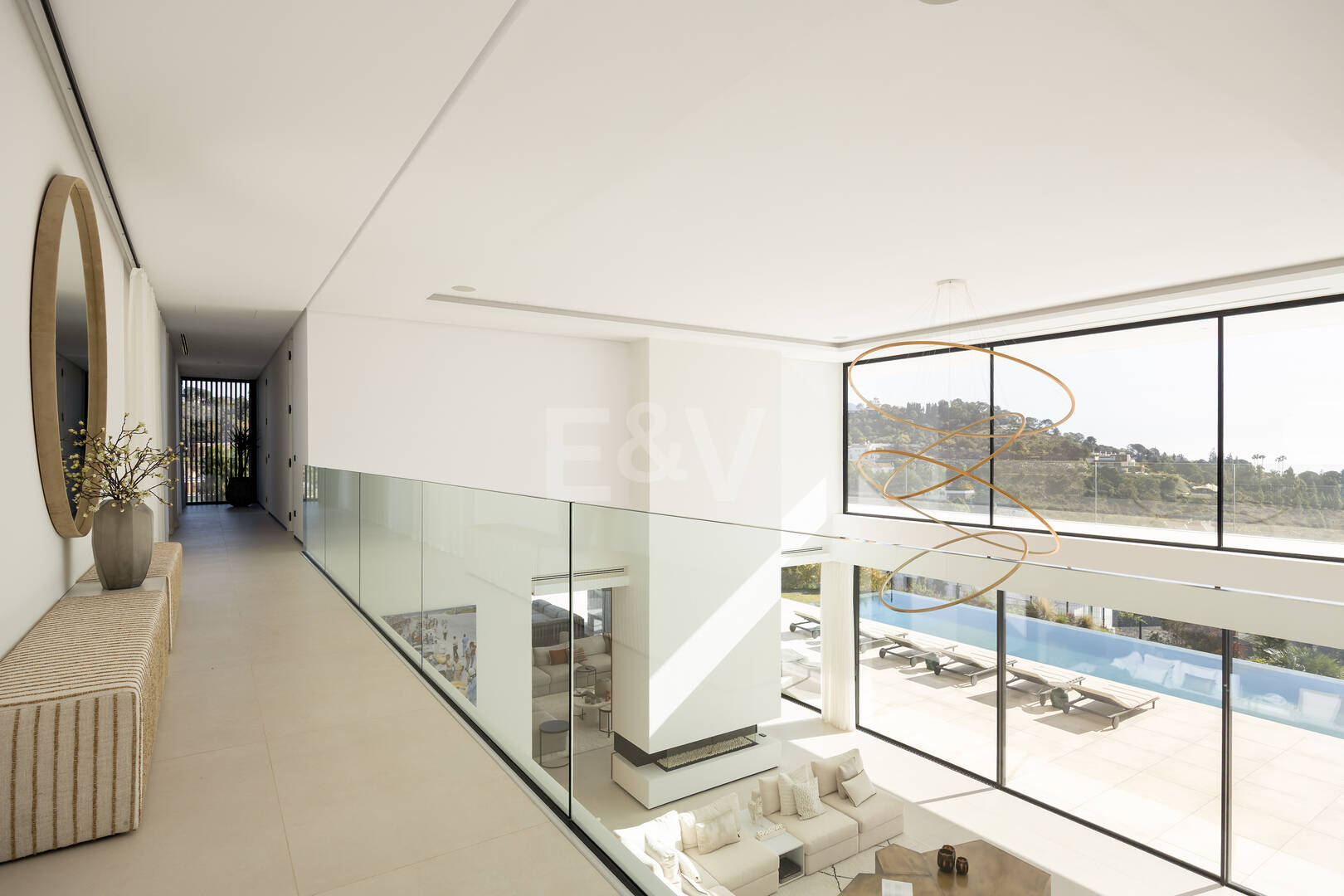 Moderne Luxusvilla mit Panoramablick