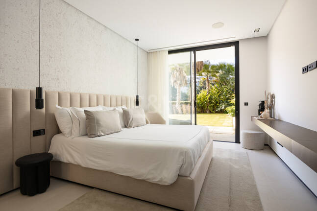 Moderne Luxusvilla mit Panoramablick