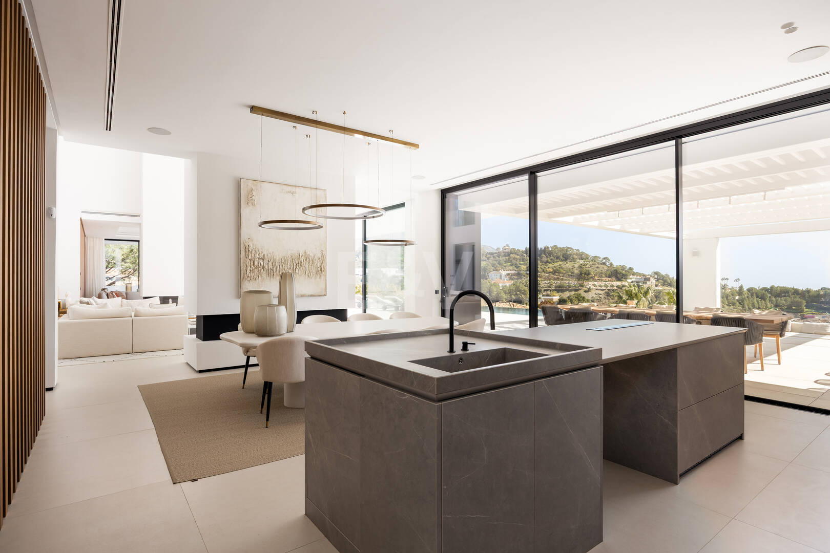 Moderne Luxusvilla mit Panoramablick