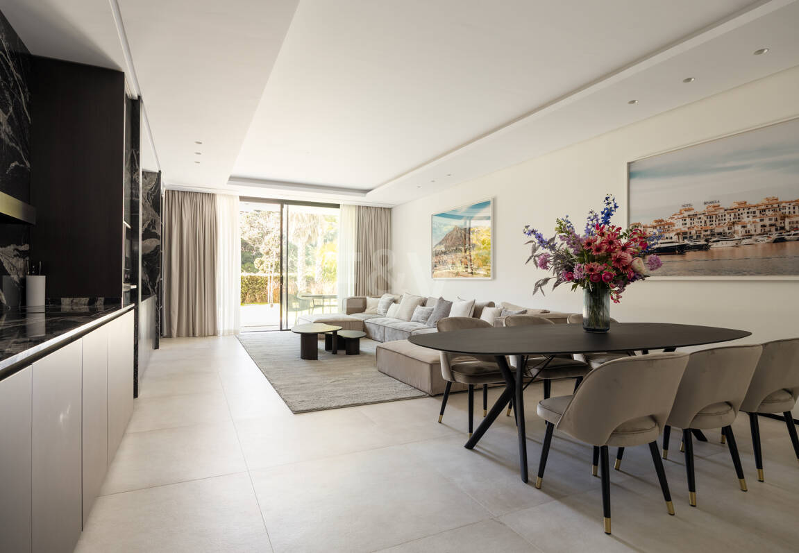 Moderne Luxusvilla mit Panoramablick