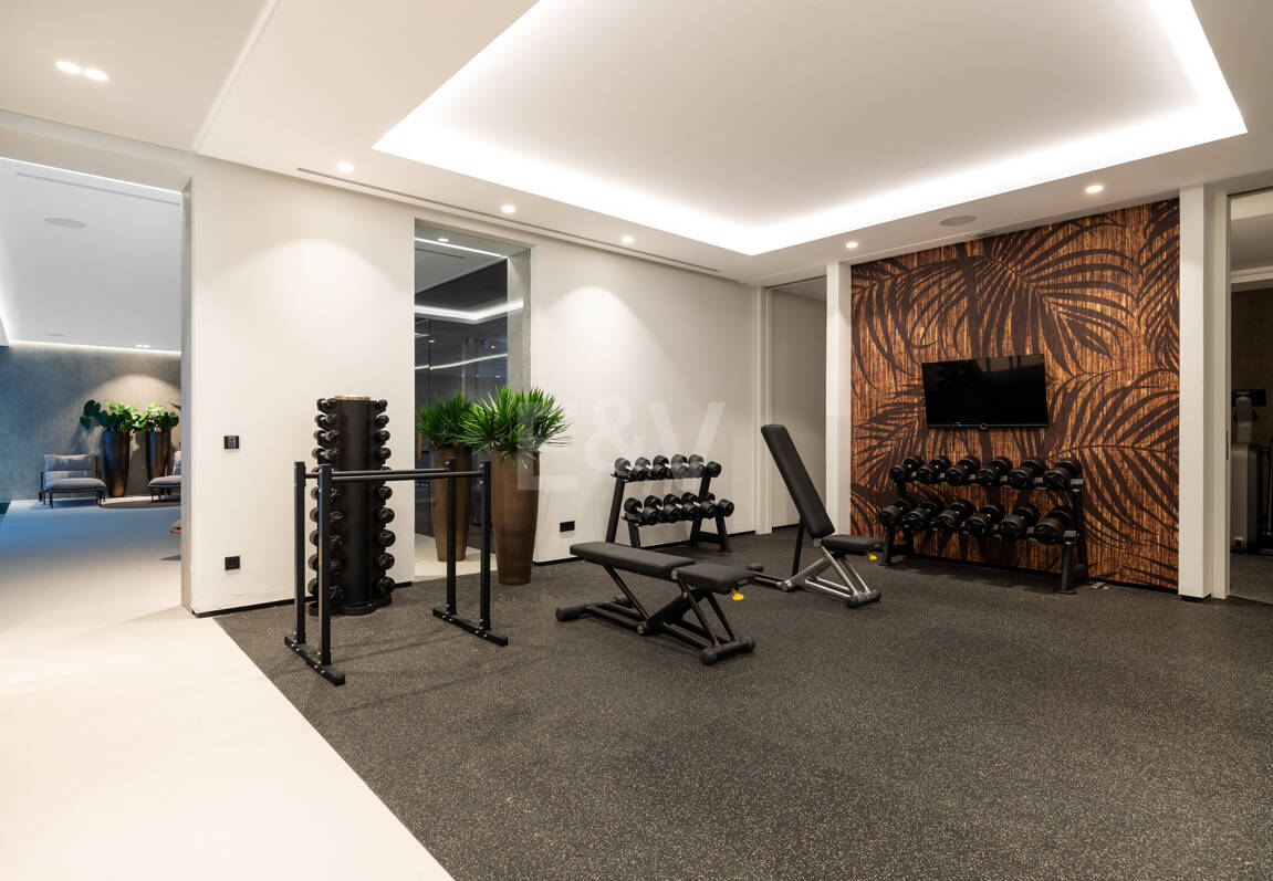 Moderne Luxusvilla mit Panoramablick