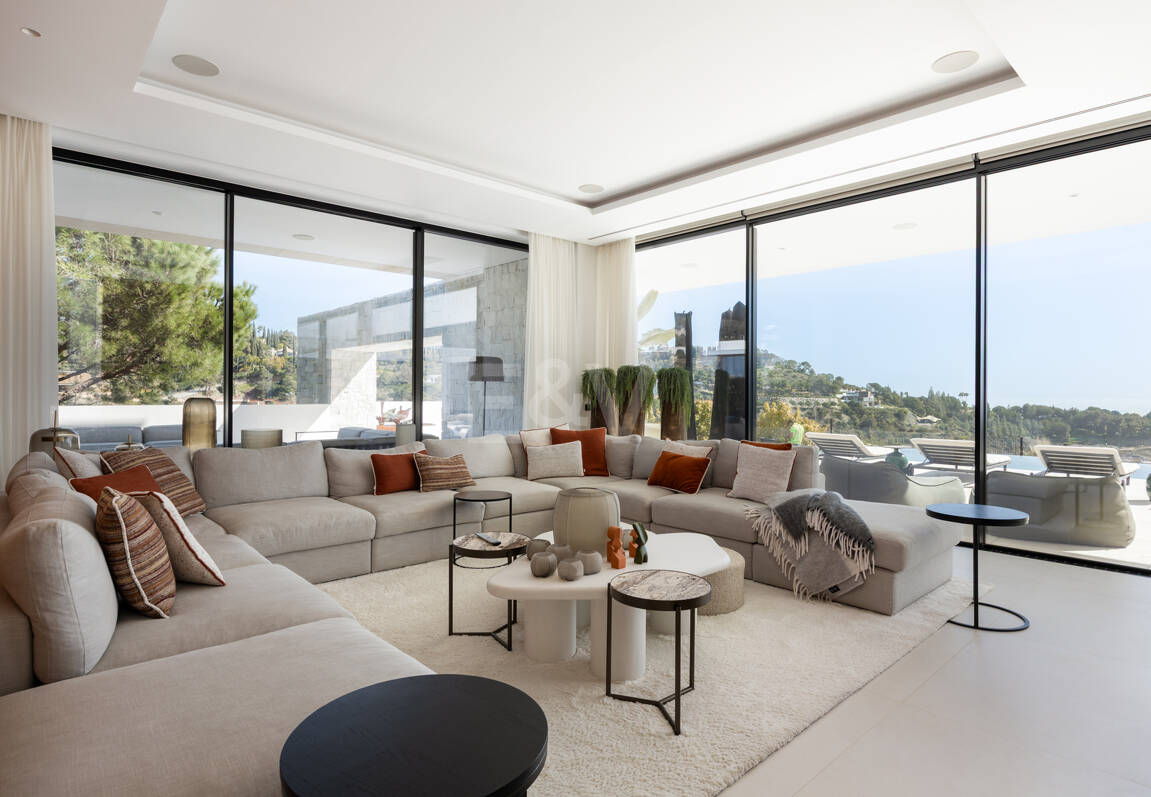 Moderne Luxusvilla mit Panoramablick