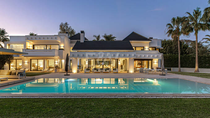 Elegant Modern Architectural Villa with Sea Views, Steps from the Beach