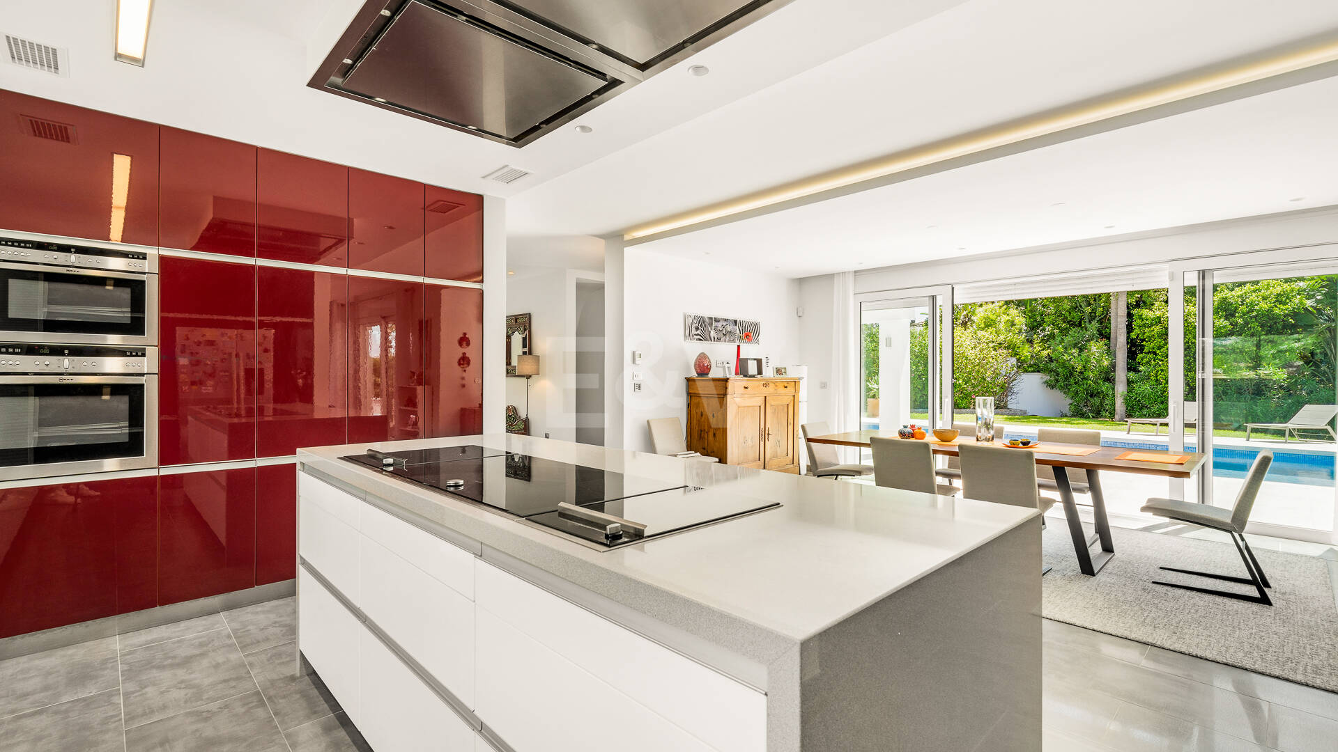 Villa till salu i El Rosario, Marbella Öst