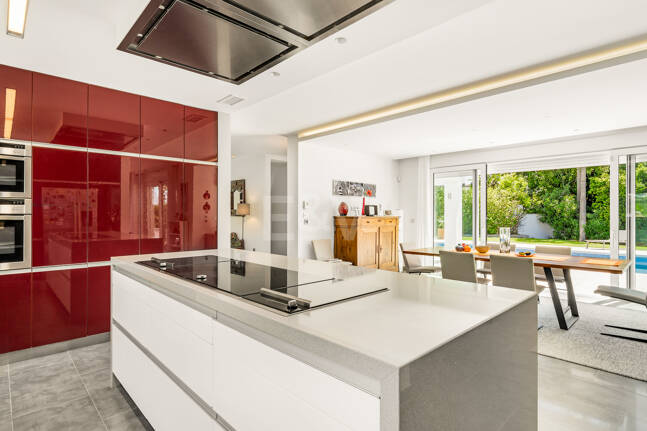 Villa till salu i El Rosario, Marbella Öst