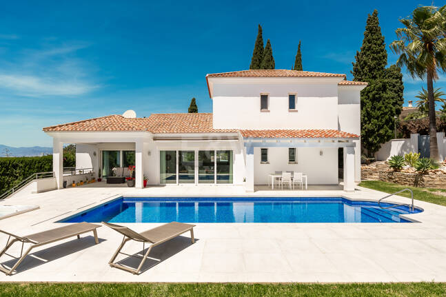 Villa till salu i El Rosario, Marbella Öst