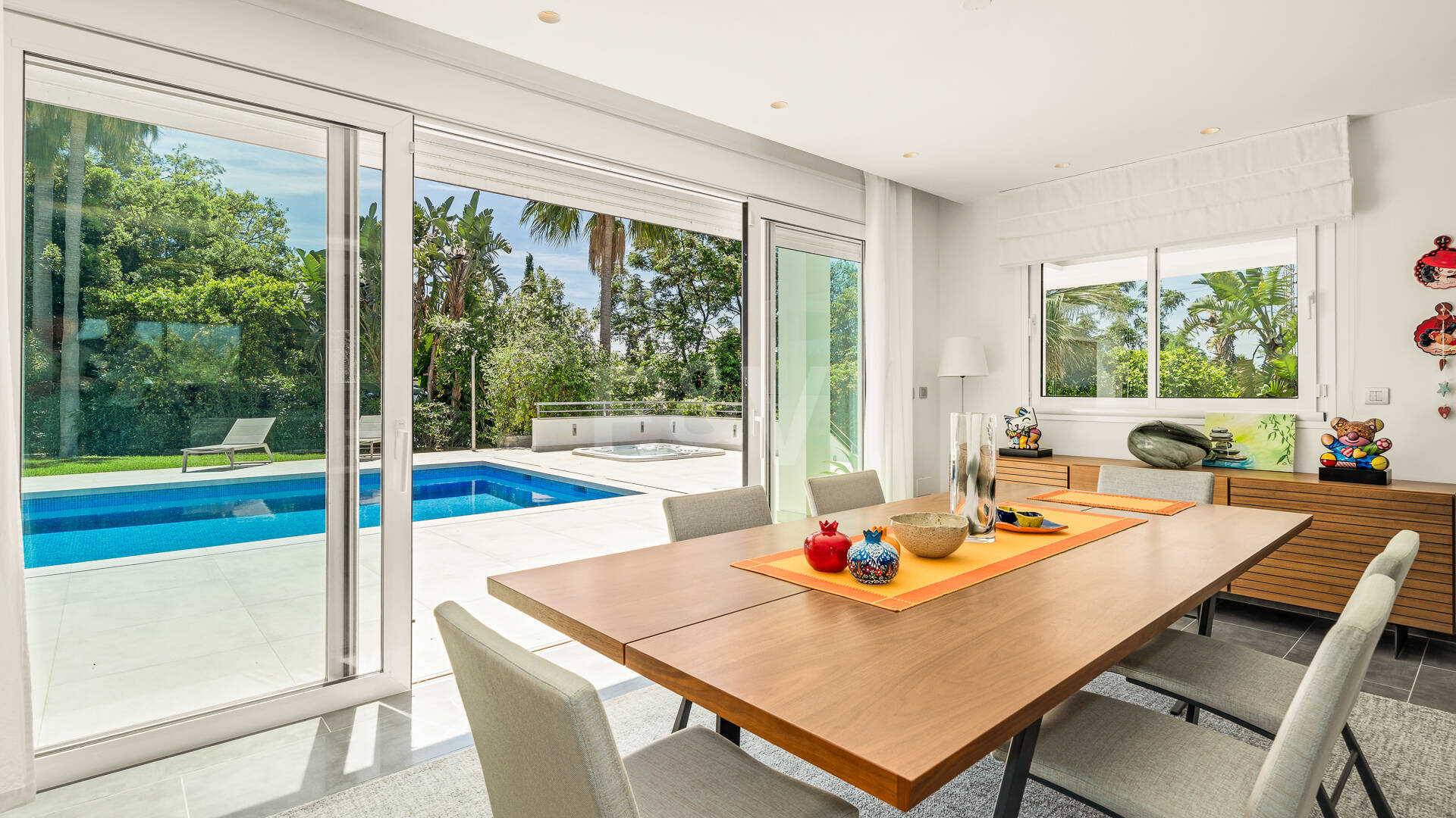 Villa till salu i El Rosario, Marbella Öst