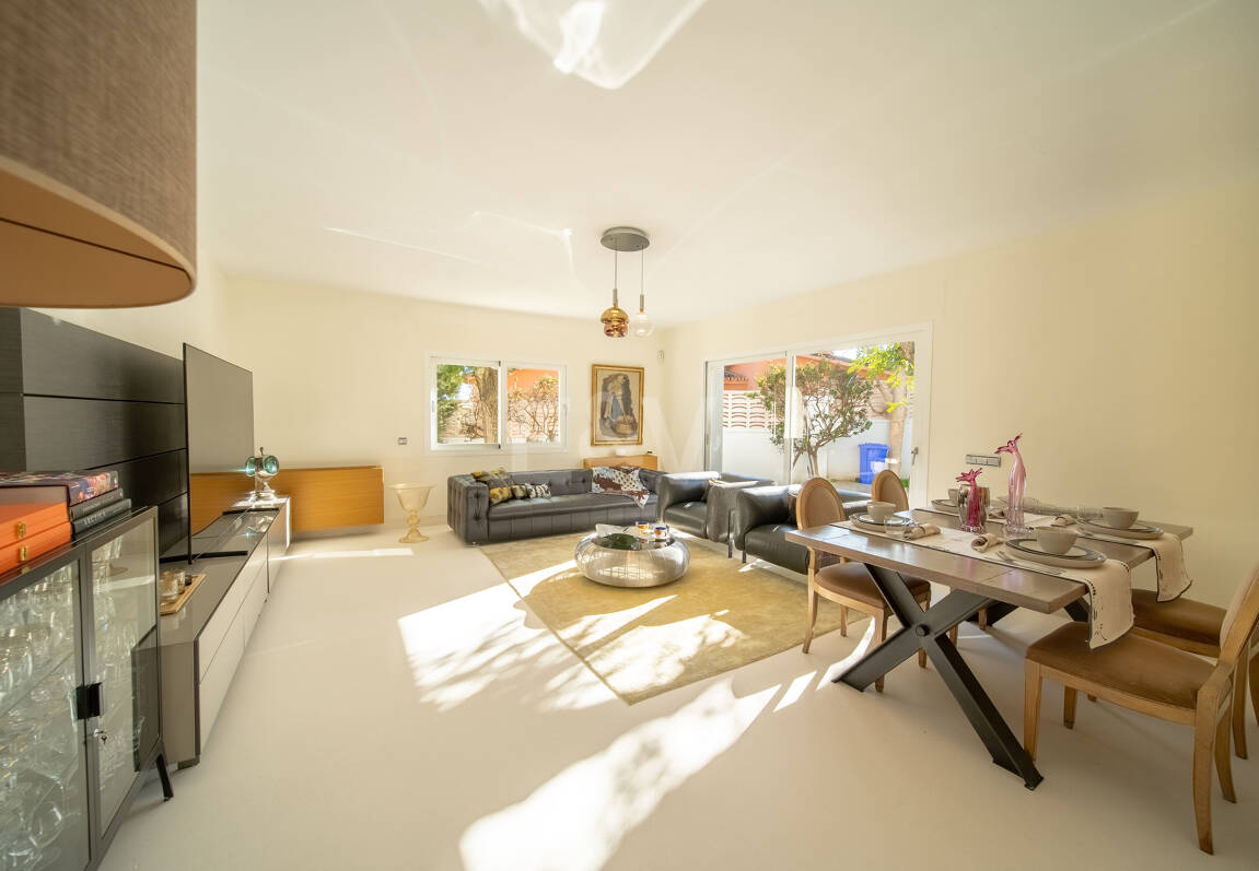 Moderne Villa nahe Golf, Annehmlichkeiten und separatem Apartment