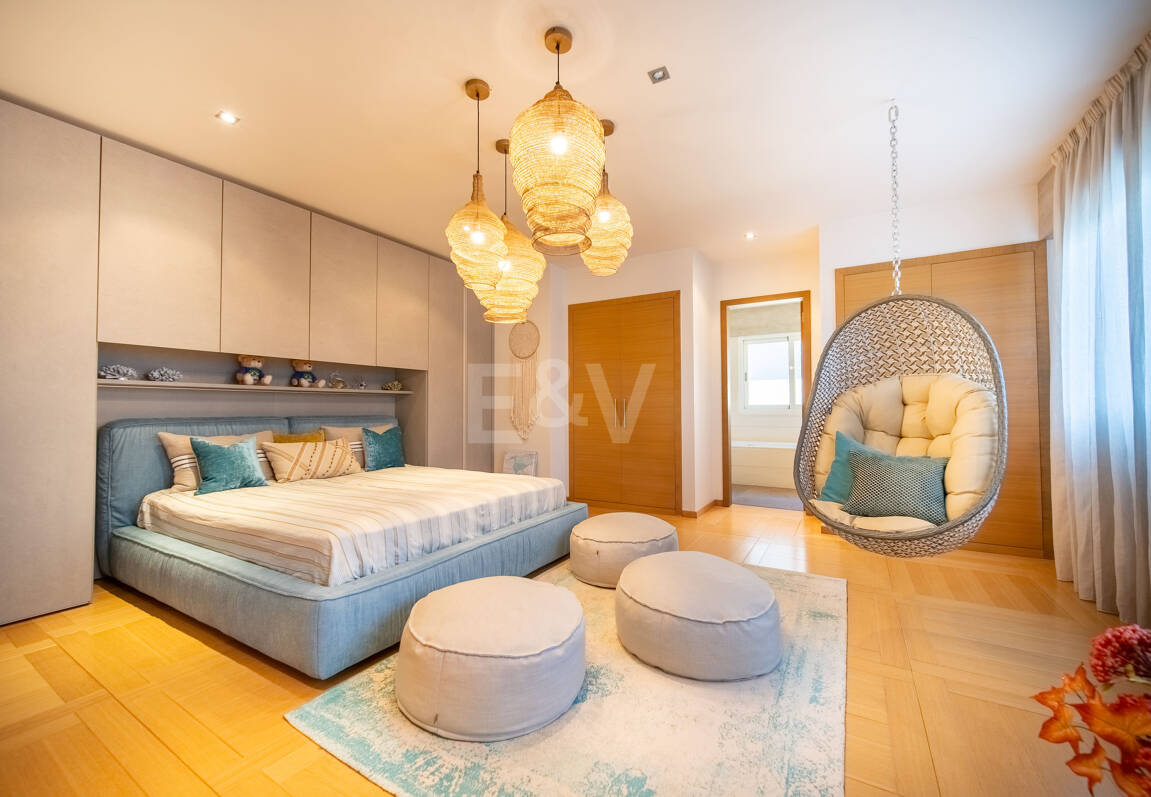 Moderne Villa nahe Golf, Annehmlichkeiten und separatem Apartment