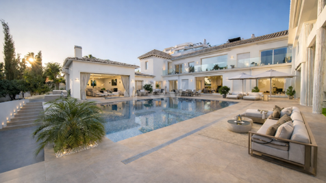 Moderne Villa nahe Golf, Annehmlichkeiten und separatem Apartment