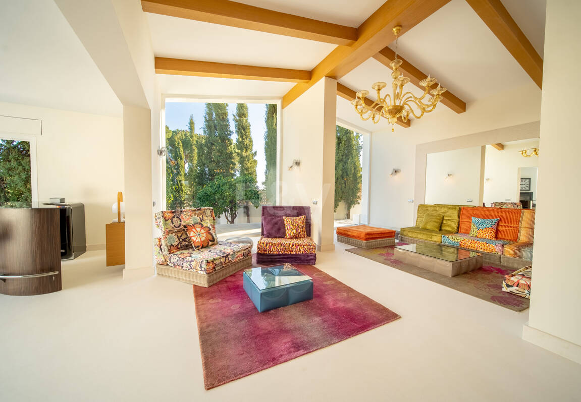 Moderne Villa nahe Golf, Annehmlichkeiten und separatem Apartment