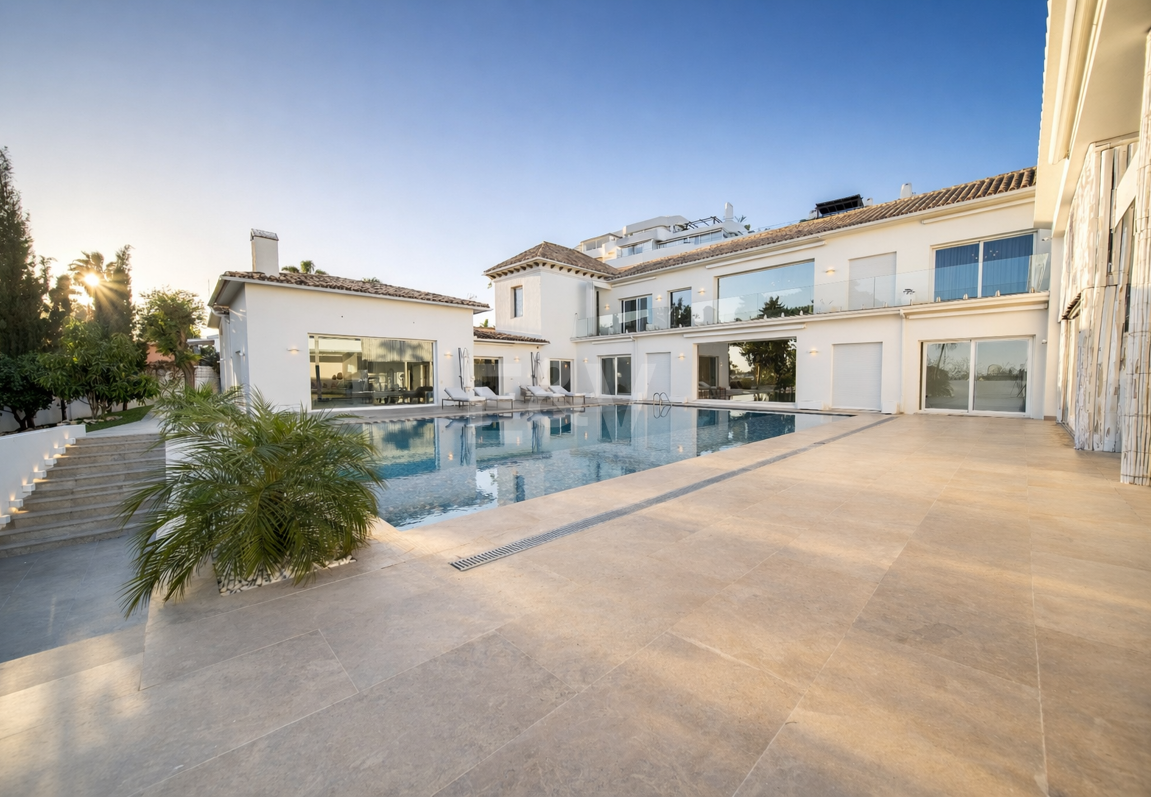 Moderne Villa nahe Golf, Annehmlichkeiten und separatem Apartment