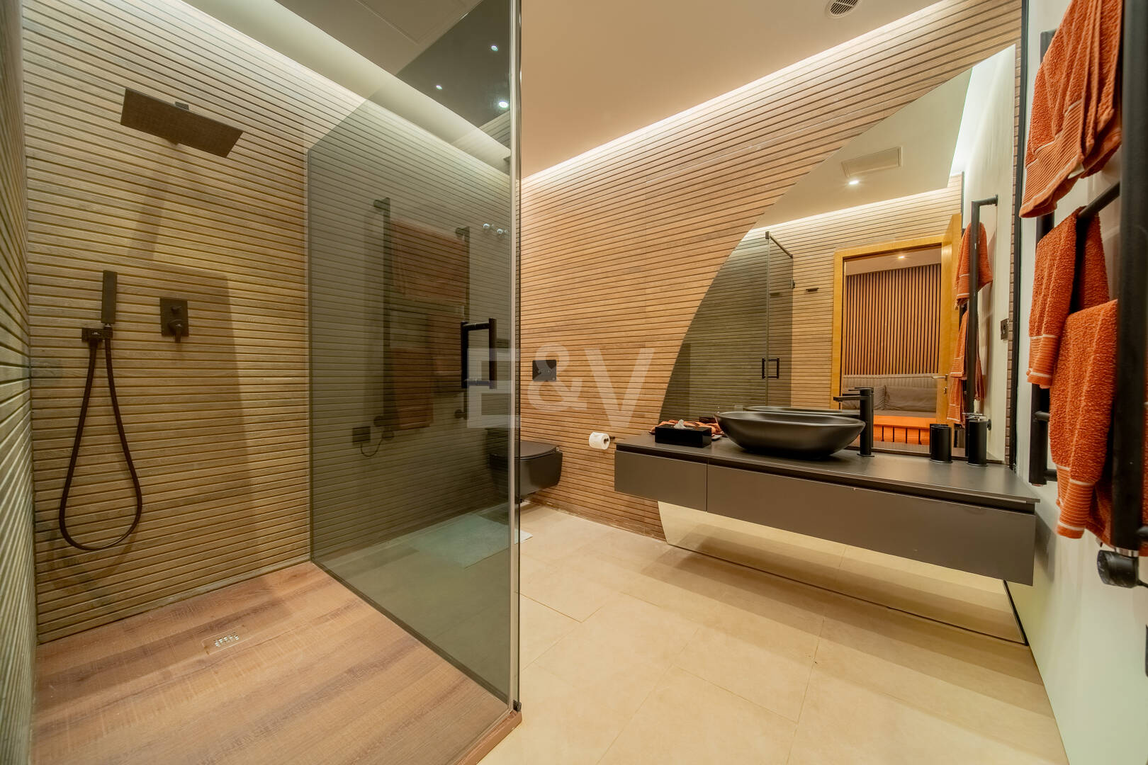 Moderne Villa nahe Golf, Annehmlichkeiten und separatem Apartment