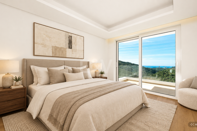 Villa de lujo con salón de doble altura, vistas panorámicas al mar y servicios de resort en Palo Alto, Marbella