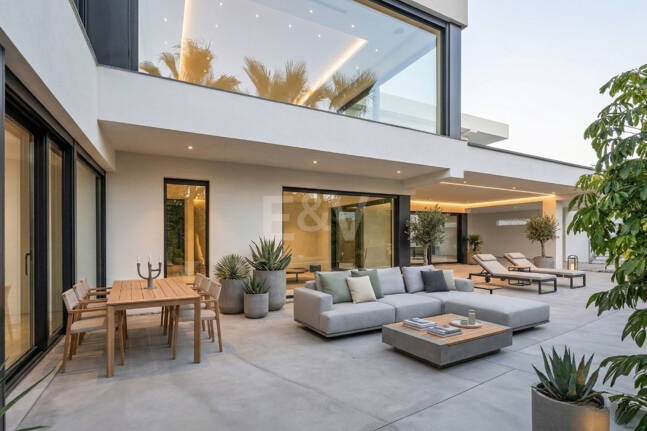 Frontline Golf Villa with Stunning Sea Views