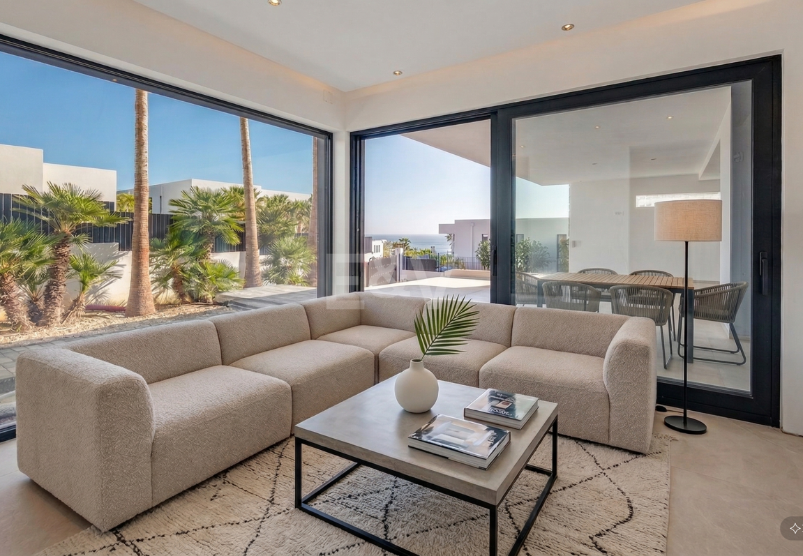 Frontline Golf Villa with Stunning Sea Views