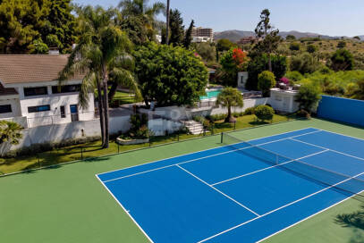 Exclusive Villa with Private Tennis Court Next to Four Seasons Resort