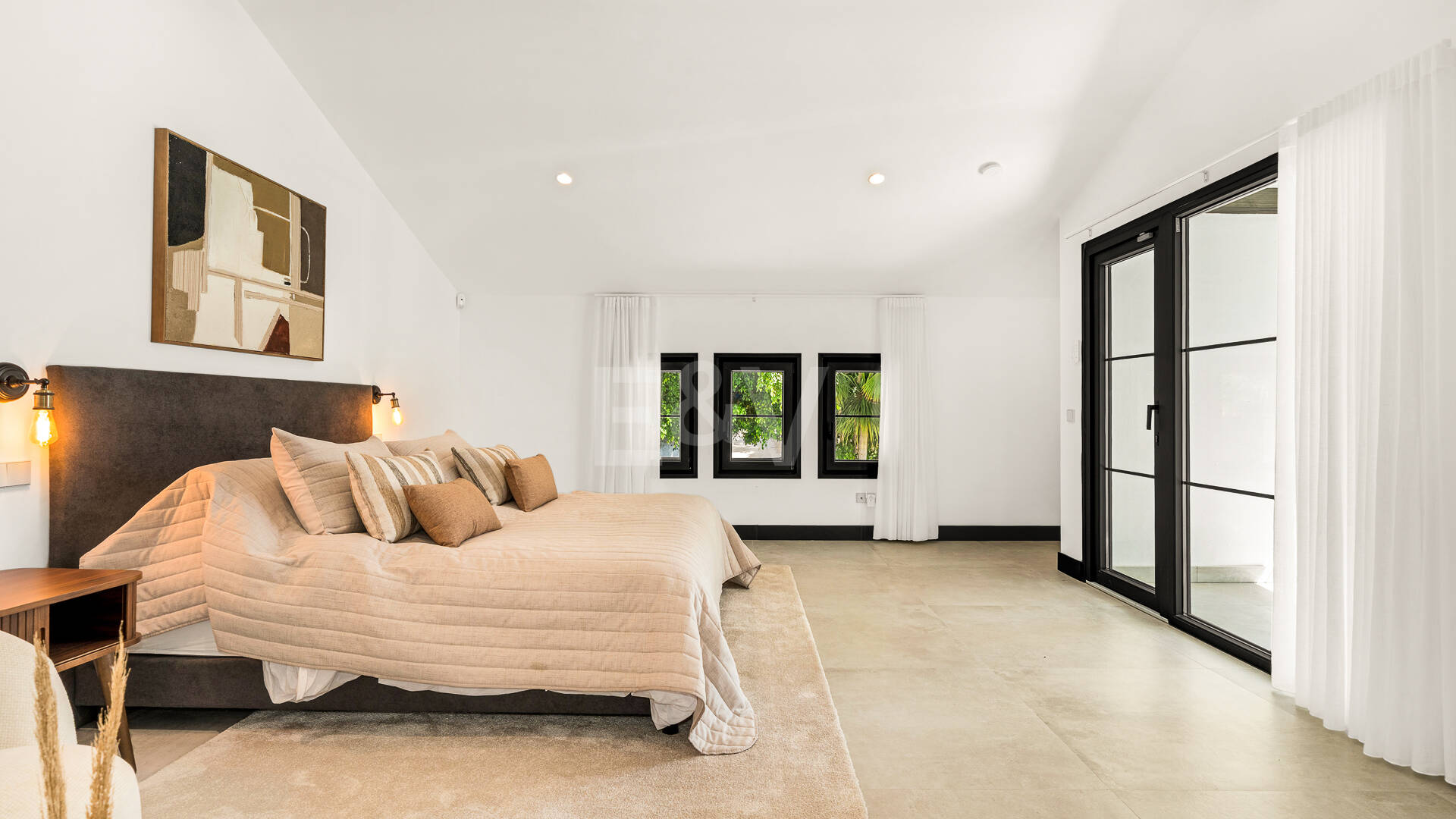 Exclusive Villa with Private Tennis Court Next to Four Seasons Resort