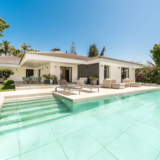 Exclusive Villa with Private Tennis Court Next to Four Seasons Resort