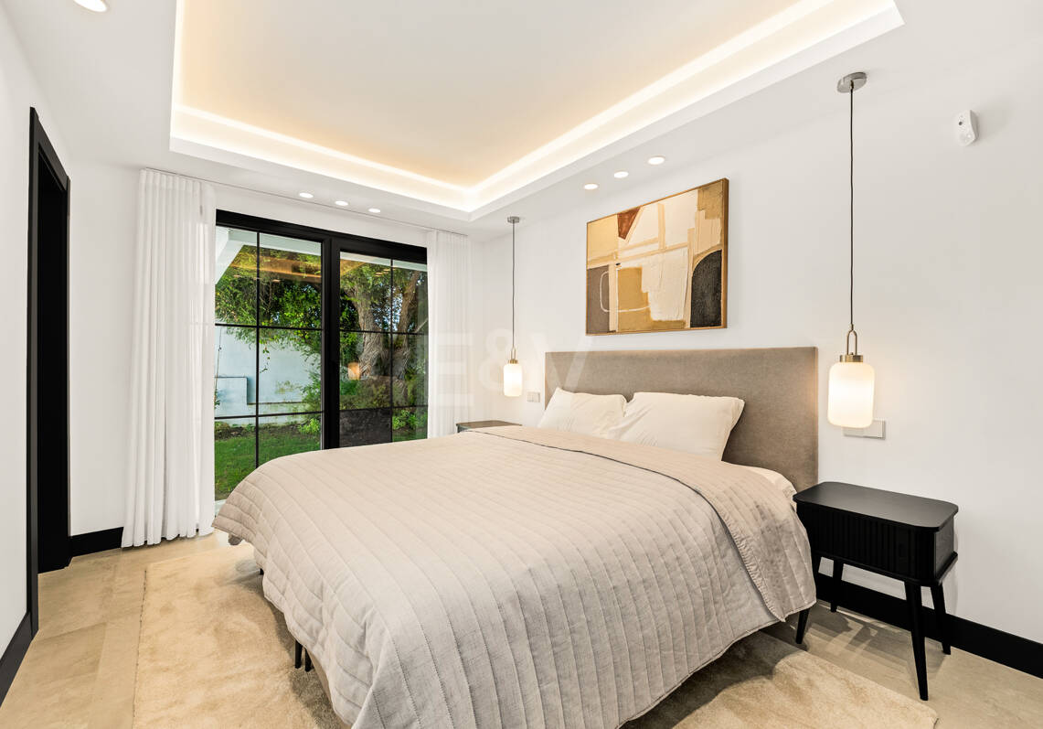 Exclusive Villa with Private Tennis Court Next to Four Seasons Resort