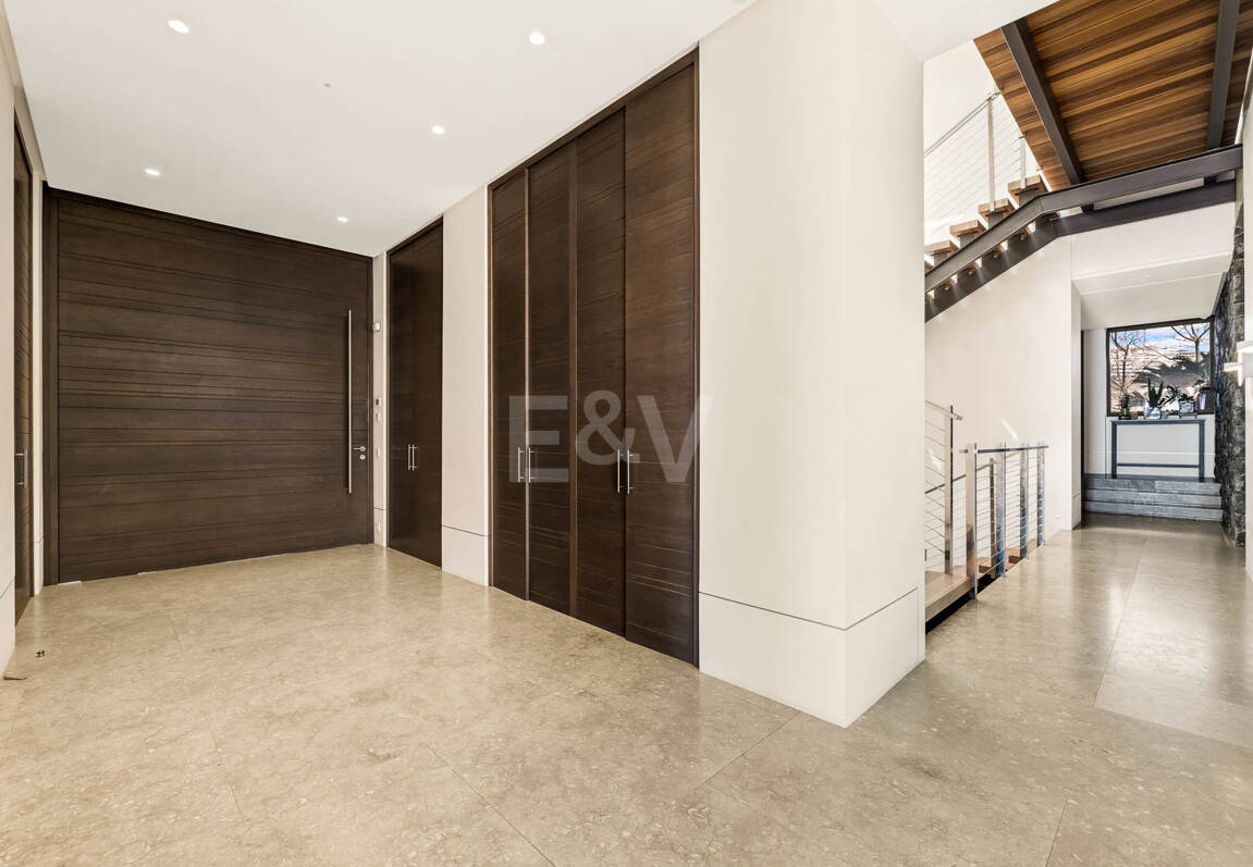 Villa de luxe moderne avec vue panoramique sur la mer à El Herrojo Alto