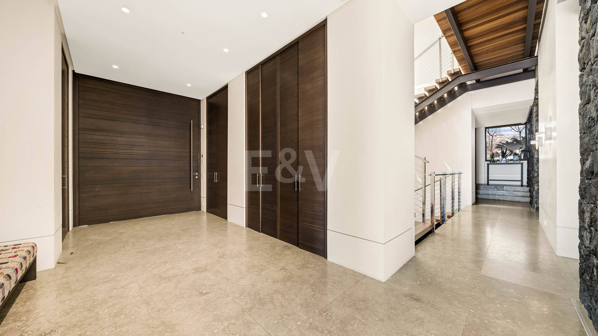 Villa de luxe moderne avec vue panoramique sur la mer à El Herrojo Alto