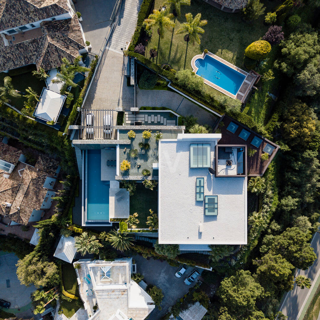Villa de luxe moderne avec vue panoramique sur la mer à El Herrojo Alto