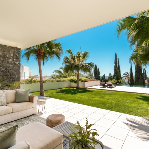 Villa de luxe moderne avec vue panoramique sur la mer à El Herrojo Alto