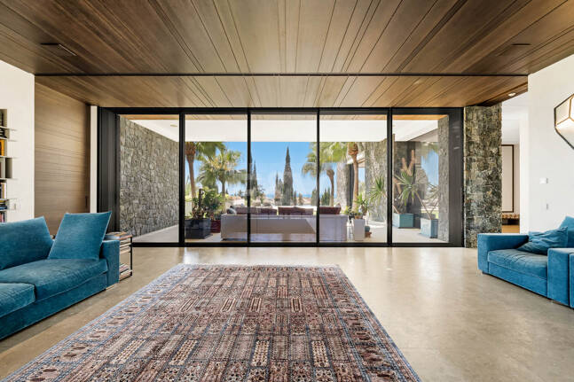 Villa de luxe moderne avec vue panoramique sur la mer à El Herrojo Alto