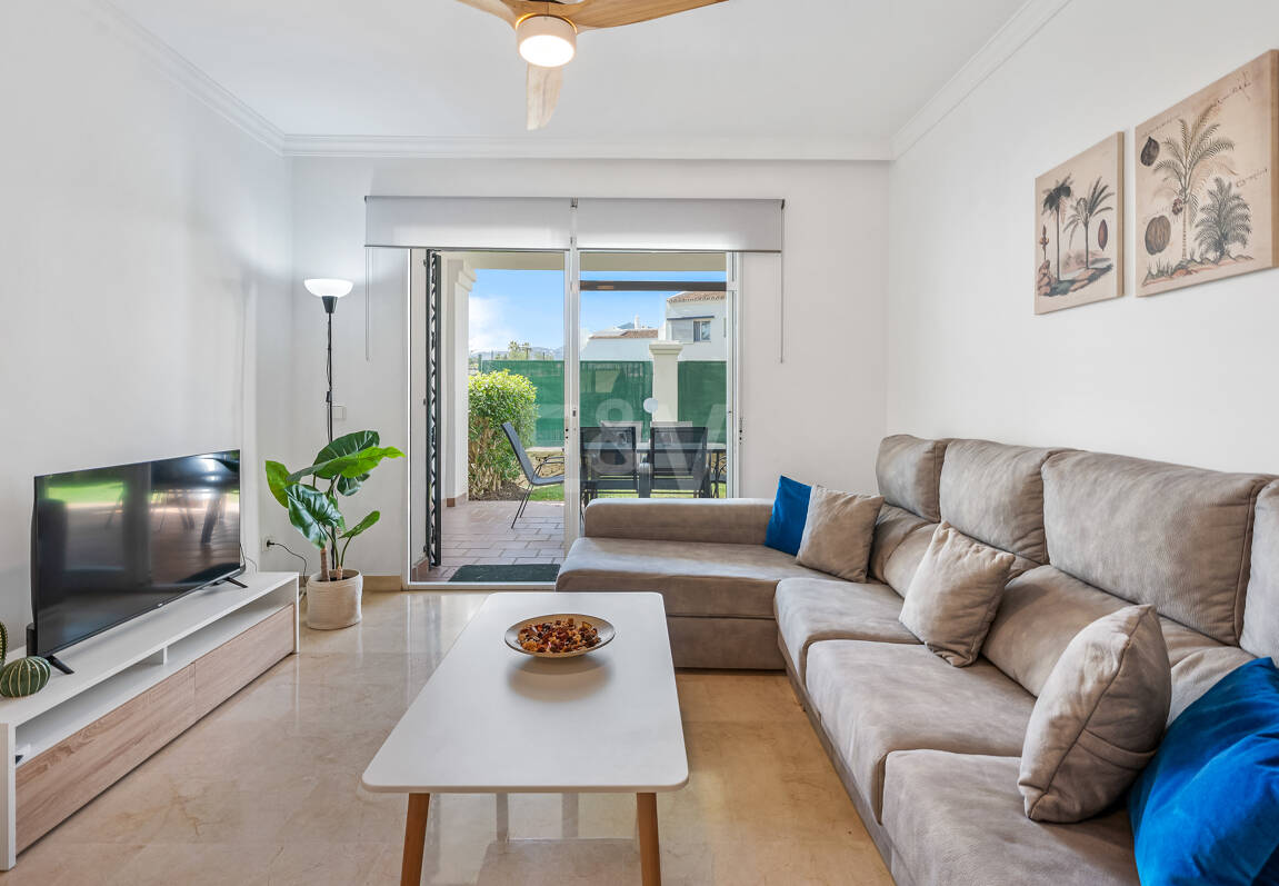 Vivir en el Jardín en Aloha Gardens, Nueva Andalucía, Marbella – Luminoso apartamento en planta baja de 2 dormitorios a poca distancia de Puerto Banús | Alquileres de media y larga estancia