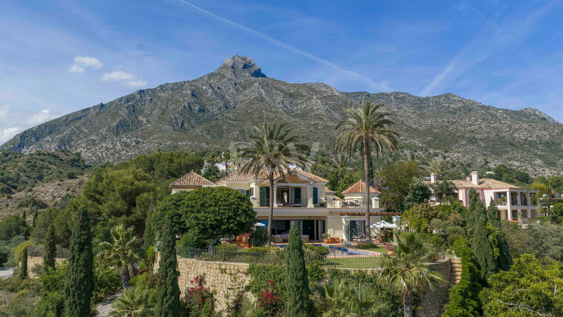 Immaculate Classical Estate in Marbella Hill Club II with the Finest Panoramic Views in Marbella