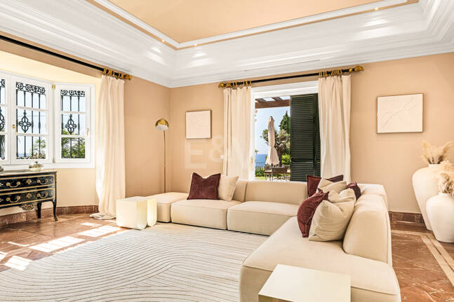 Immaculate Classical Estate in Marbella Hill Club II with the Finest Panoramic Views in Marbella