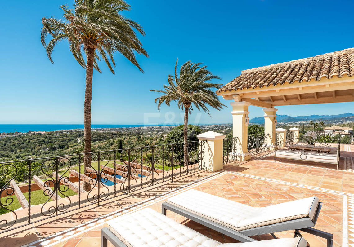 Immaculate Classical Estate in Marbella Hill Club II with the Finest Panoramic Views in Marbella
