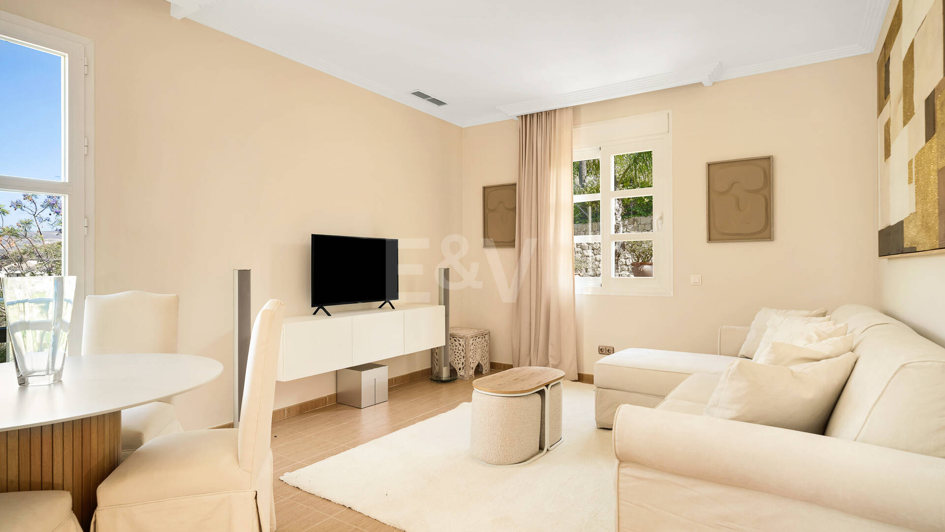 Immaculate Classical Estate in Marbella Hill Club II with the Finest Panoramic Views in Marbella
