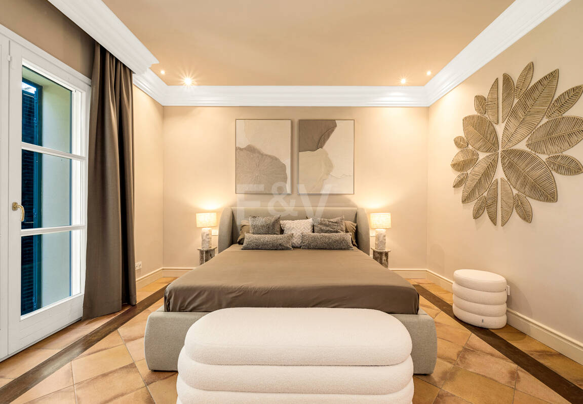 Immaculate Classical Estate in Marbella Hill Club II with the Finest Panoramic Views in Marbella
