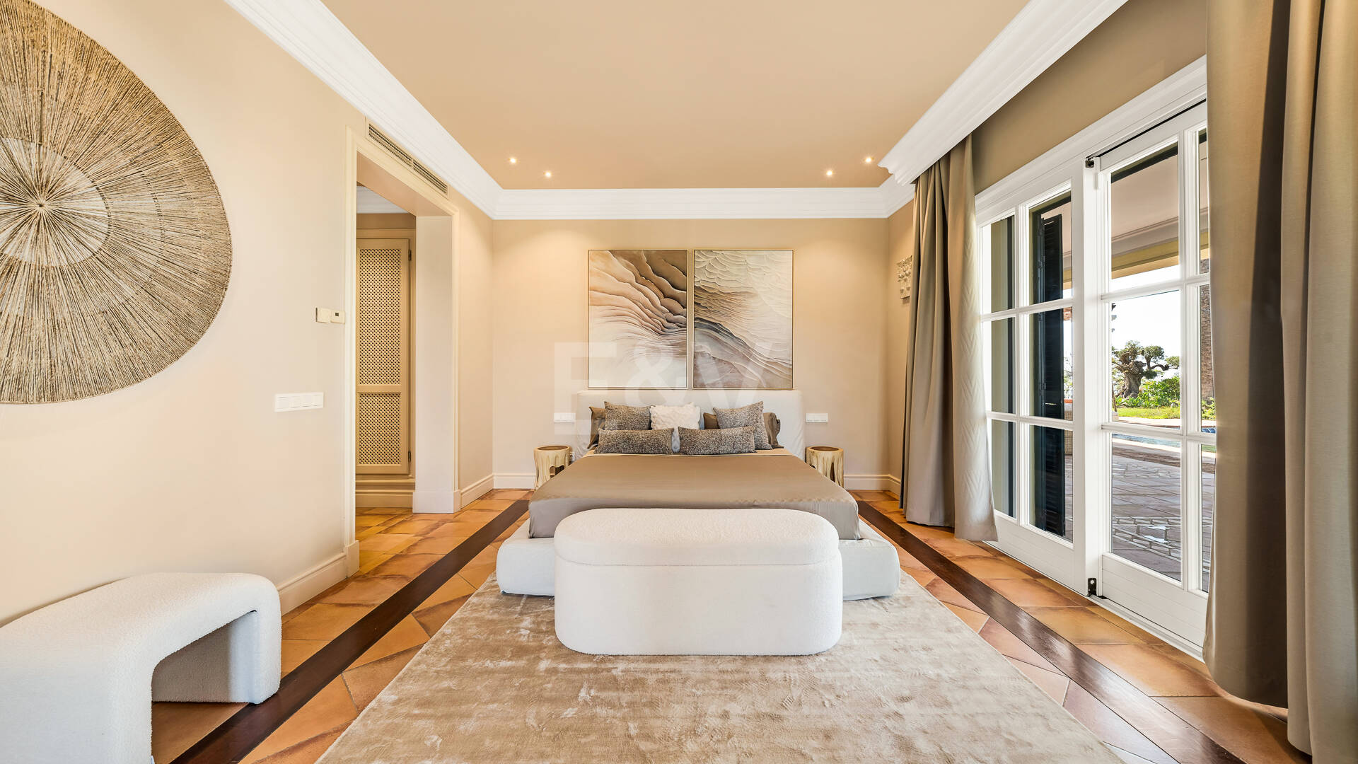 Immaculate Classical Estate in Marbella Hill Club II with the Finest Panoramic Views in Marbella