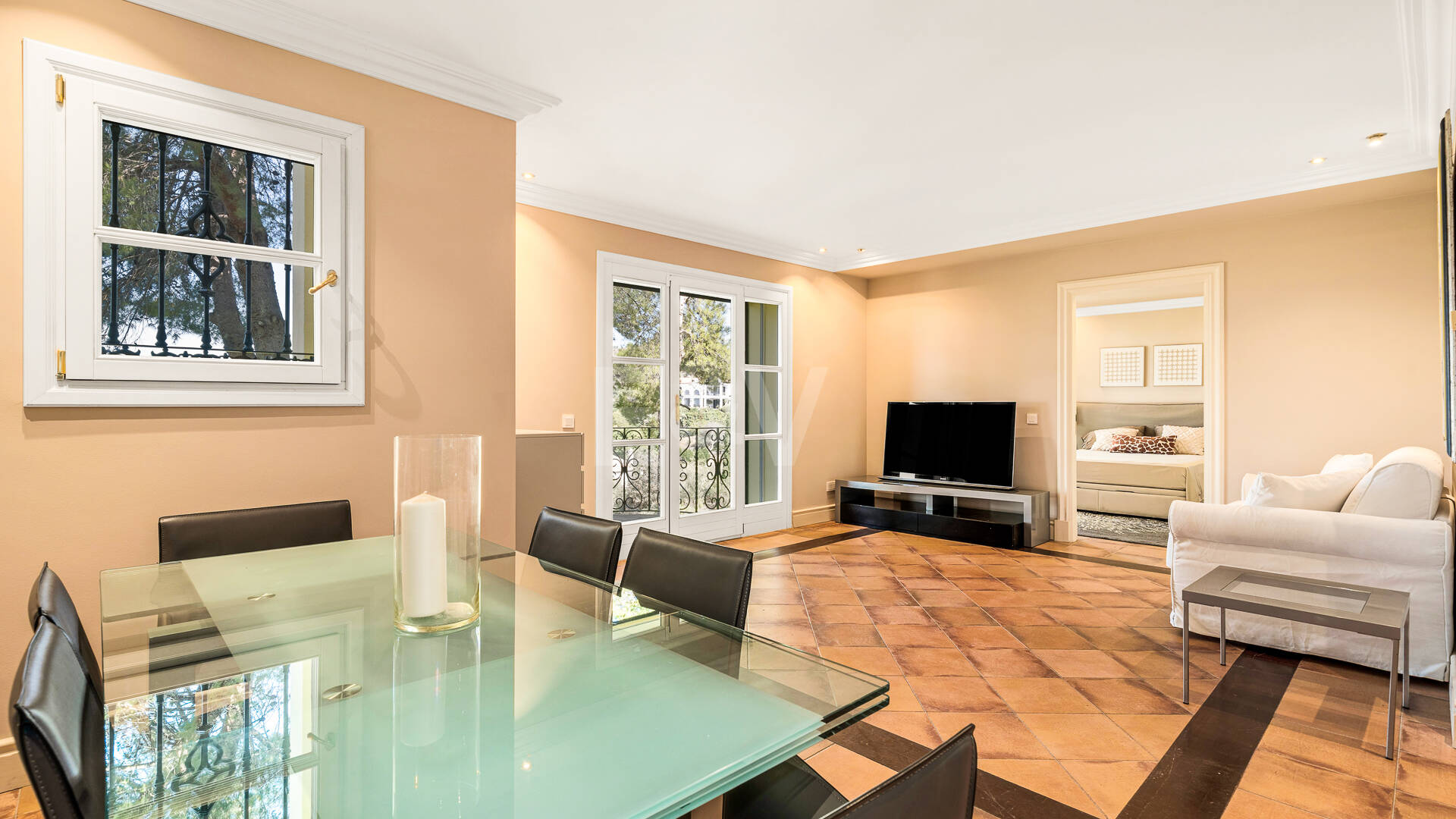 Immaculate Classical Estate in Marbella Hill Club II with the Finest Panoramic Views in Marbella