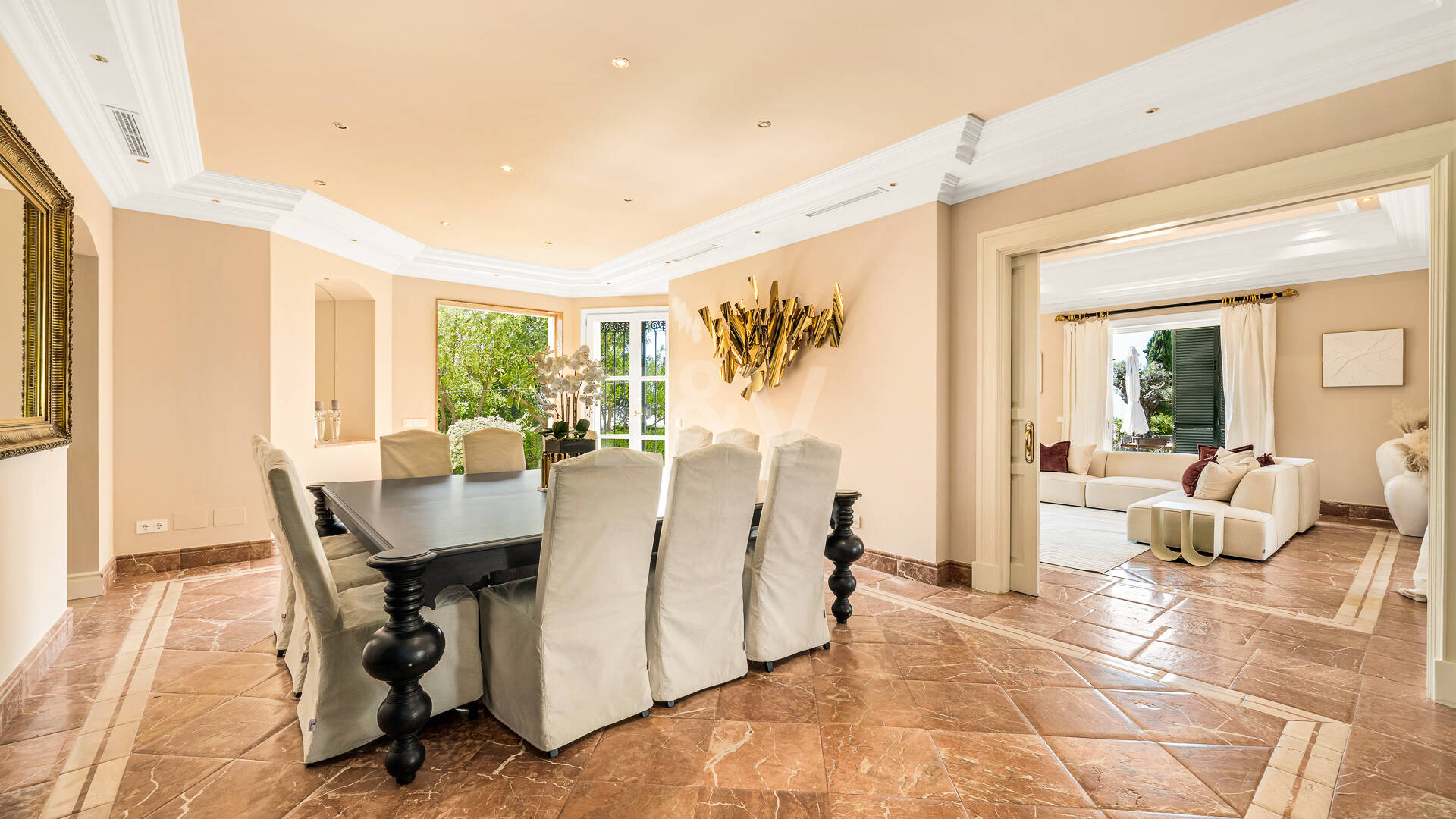 Immaculate Classical Estate in Marbella Hill Club II with the Finest Panoramic Views in Marbella