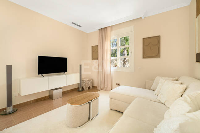 Immaculate Classical Estate in Marbella Hill Club II with the Finest Panoramic Views in Marbella