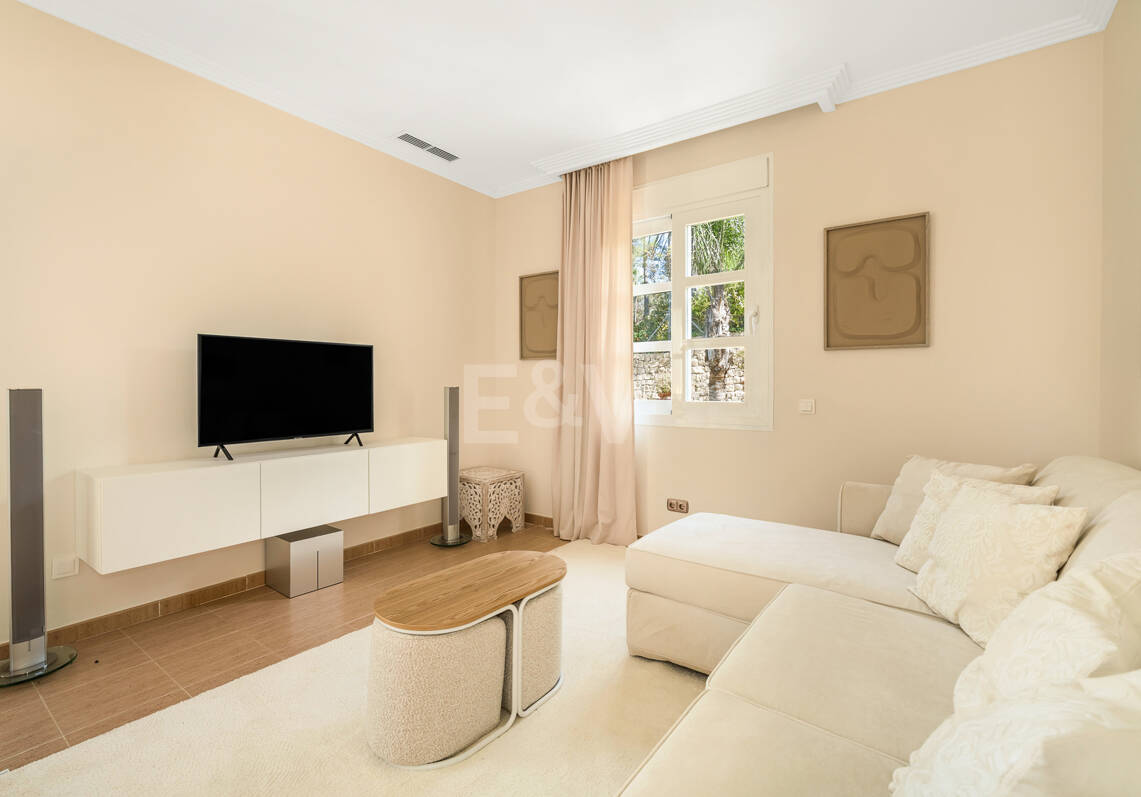 Immaculate Classical Estate in Marbella Hill Club II with the Finest Panoramic Views in Marbella