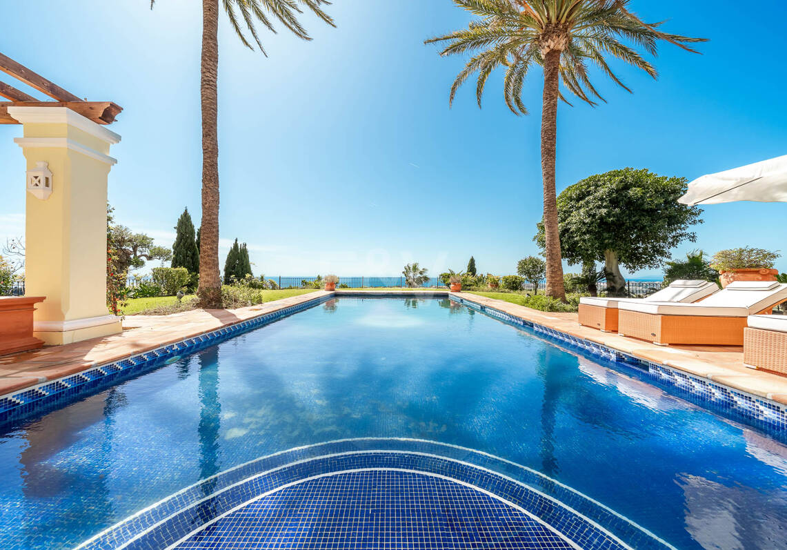 Immaculate Classical Estate in Marbella Hill Club II with the Finest Panoramic Views in Marbella
