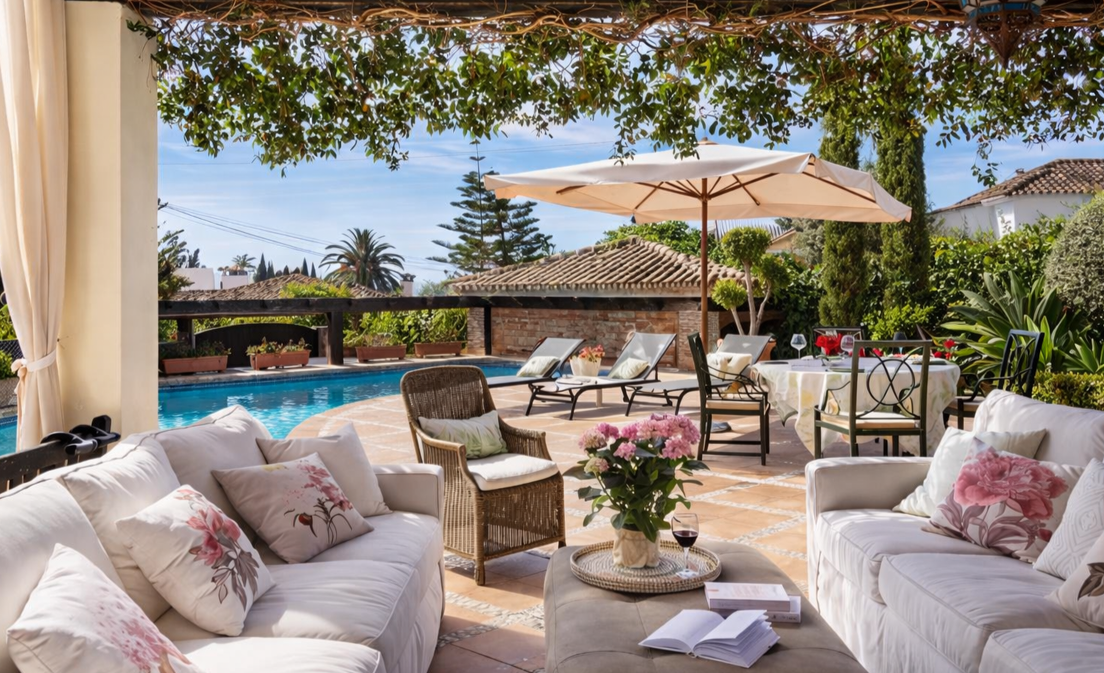 Niché dans une charmante et exclusive enclave résidentielle à quelques minutes du centre animé de Marbella et du prestigieux Golden...