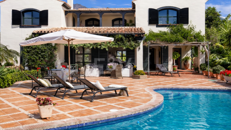 Encantadora villa clásica cerca del centro de Marbella y la Milla de Oro