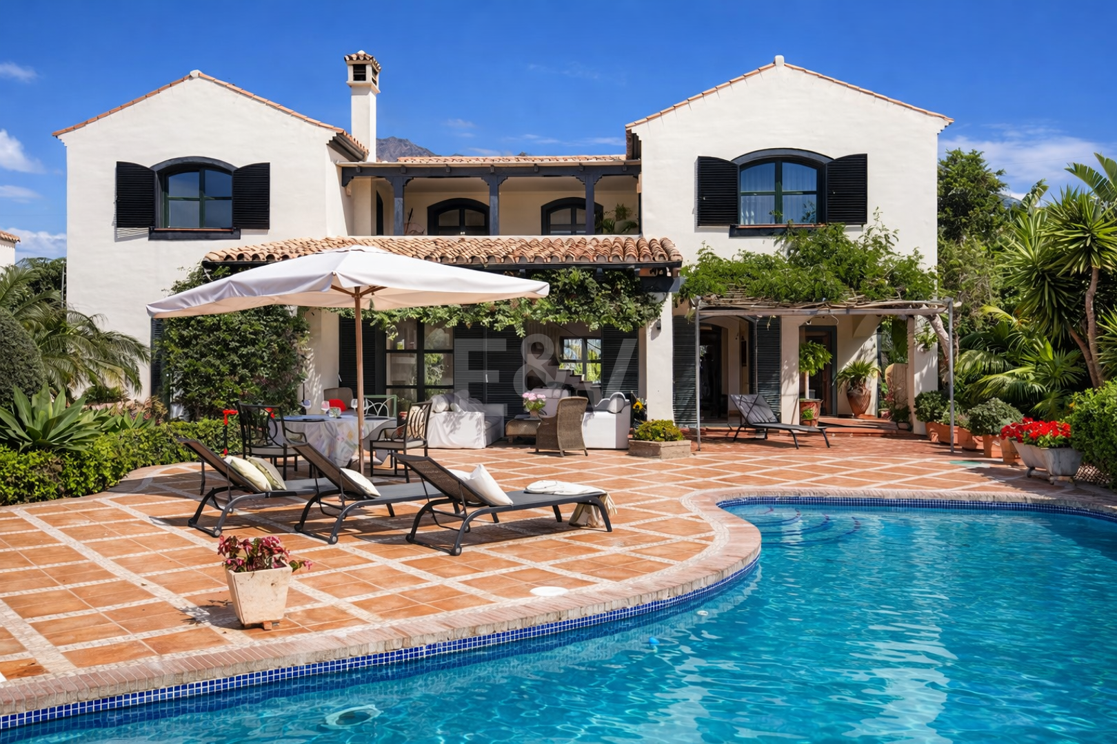 Villa classique de charme avec licence touristique près du centre de Marbella et du Golden Mile