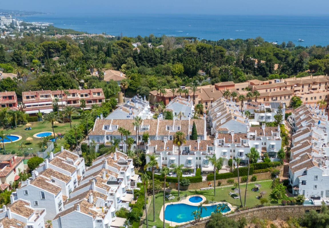 Ekskluzywny przestronny dom pieszo do Puente Romano